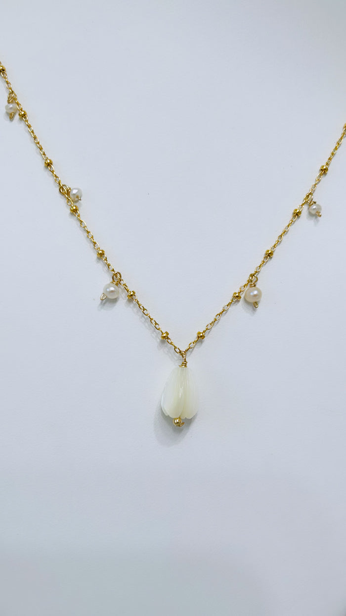 Celestial necklace - Pikake