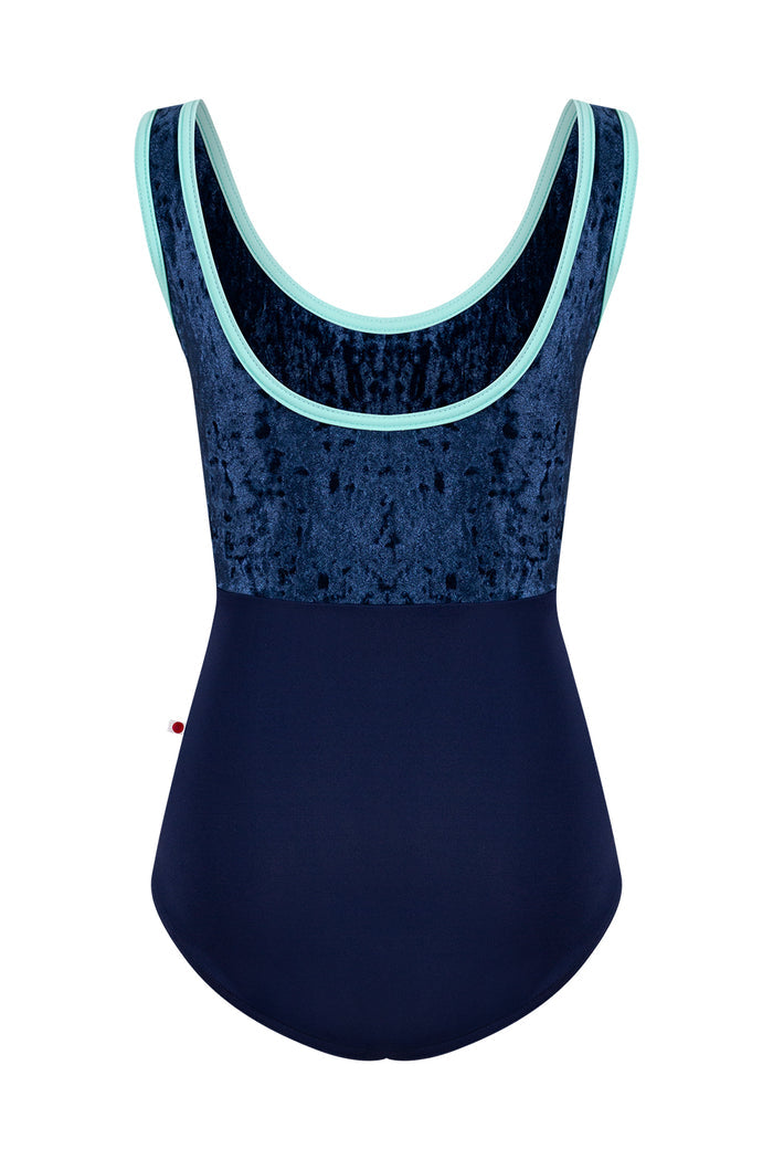 11 Child Anna Leotard