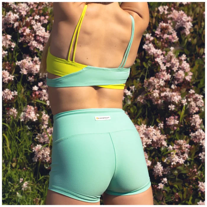 B4209 Fit Short
