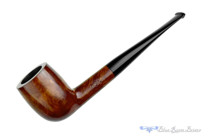 Blue Room Briars is proud to present this BBB Two Star 672 Billiard Estate Pipe