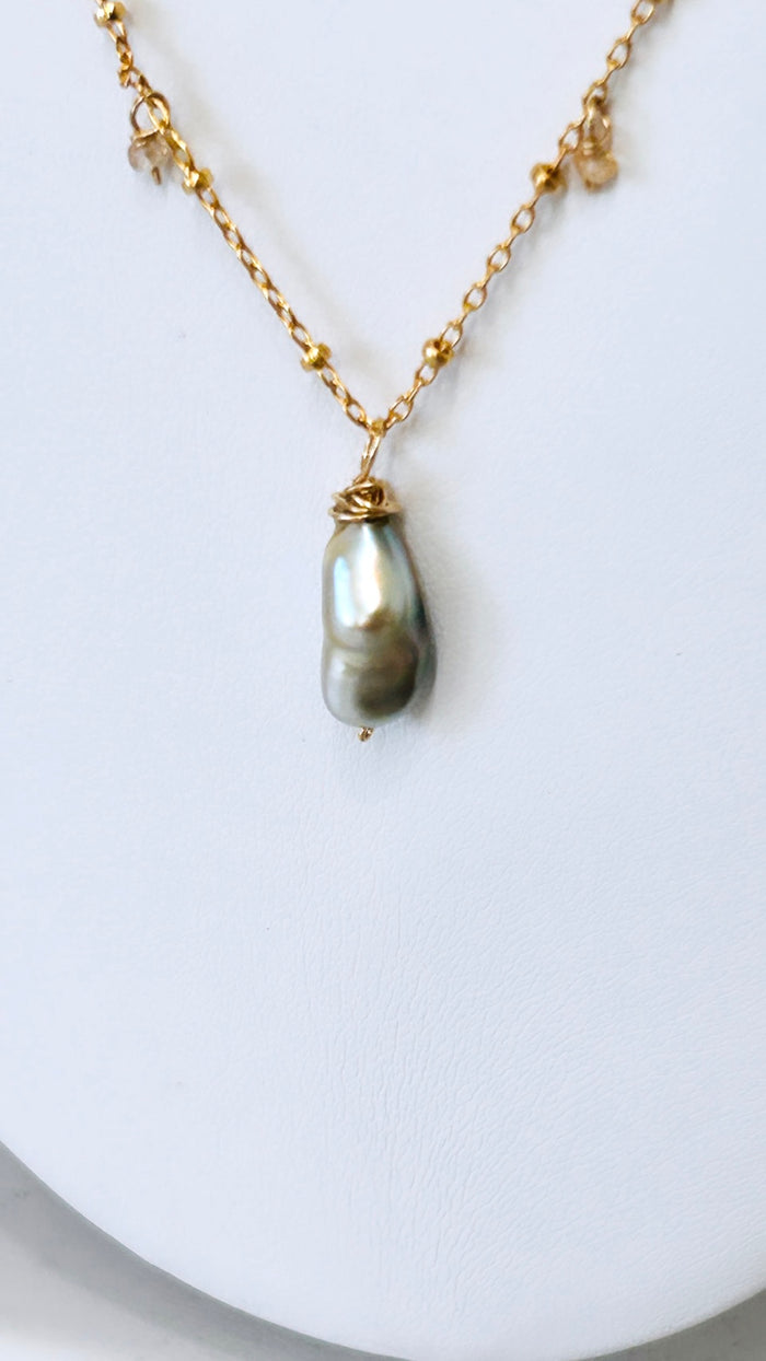 Celestial necklace - Champagne Keshi