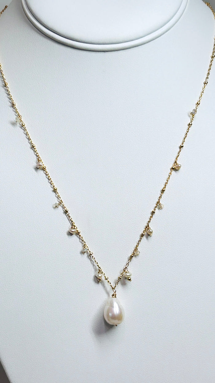 Celestial necklace - Freshwater