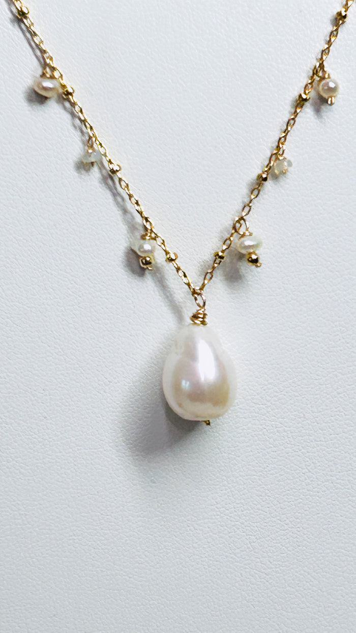 Celestial necklace - Freshwater