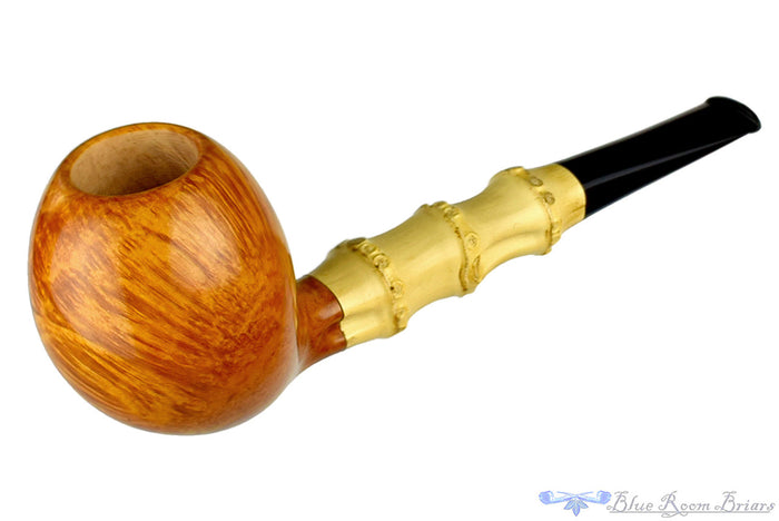 Charl Goussard Pipe Pear with Bamboo, Blue Room Briars, pear, smooth, straight grain, cross grain, birdseye, artisan pipe, new pipe, three knuckles, 3 knuckle bamboo, taper, tapered stem, straight pipe, sitter pipe, goussard pipes, south africa, cape town, production pipe, factory pipe, budget pipe, briar, briar pipe, tobacco pipe, wood pipe, wooden pipe, briar-pipe, smoking pipe, smoking hobby, ebonite, vulcanite, pipe stem, pipe mortise, stem, mortise, button, draft hole, grain, estate pipe, e