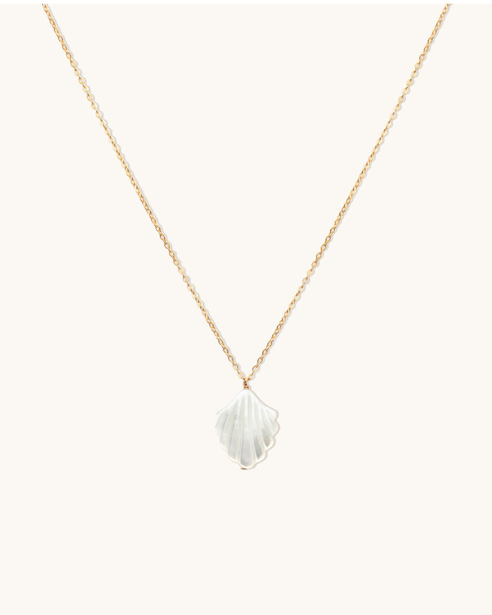 Coquille Necklace