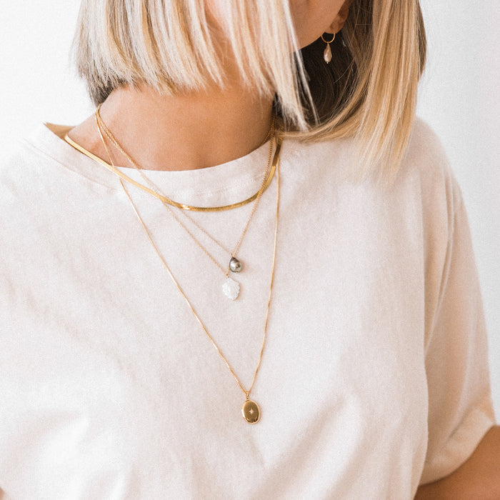 Coquille Necklace