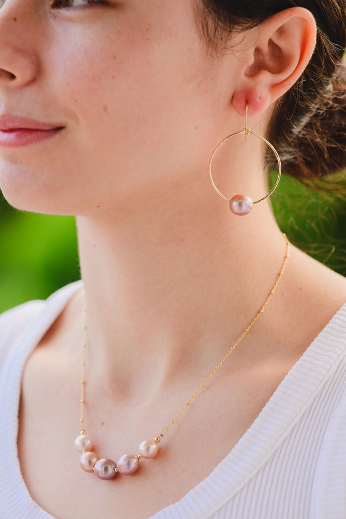 Edison Pearl floating hoop earrings