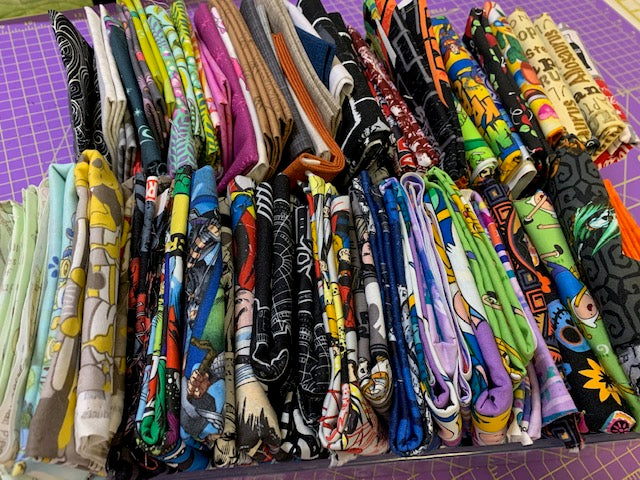 Fat Quarter (random surprise fabric)