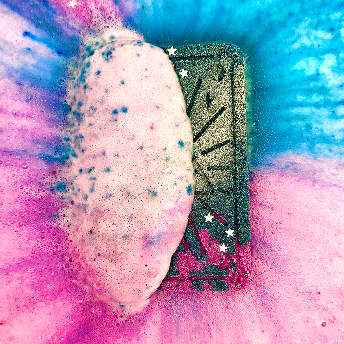 Madame Zola Fortune Teller - Bath Bomb