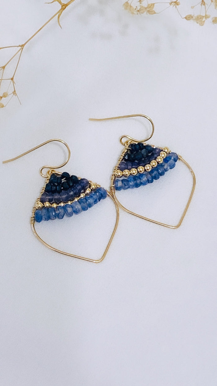 Petal earrings - Sapphire