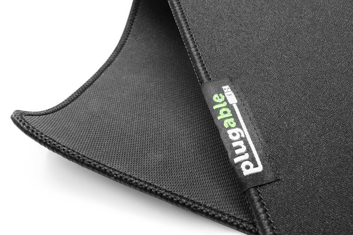 Plugable Performance Mouse Pad MP-SCL featuring a polyester micro-weave hybrid surface with a stitched edge tag.