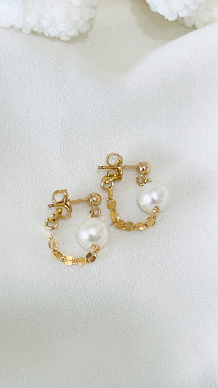 Poolside earrings - freshwater pearl