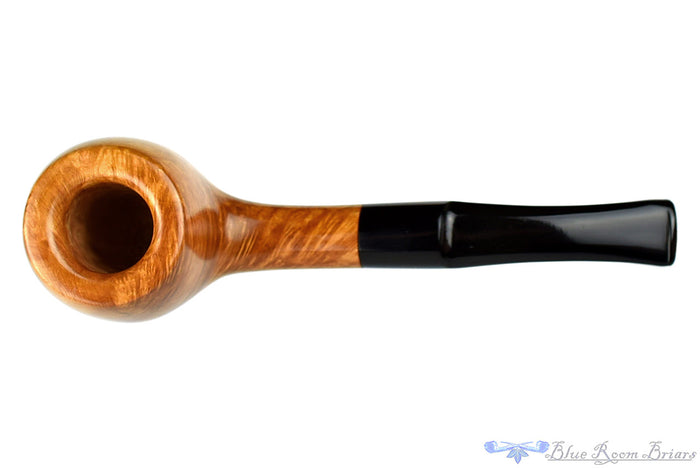 RC Sands Pipe Smooth Saddled Scoop, Blue Room Briars, smooth, slight bend, slightly bent, danish school, black stem, chuck sands, natural, us, usa, america, american, united states, made in the usa, cross grain, birdseye, production pipe, factory pipe, budget pipe, briar, briar pipe, tobacco pipe, wood pipe, wooden pipe, briar-pipe, smoking pipe, smoking hobby, ebonite, vulcanite, pipe stem, pipe mortise, stem, mortise, button, draft hole, grain, estate pipe, estate, refurbished, used pipe, refu