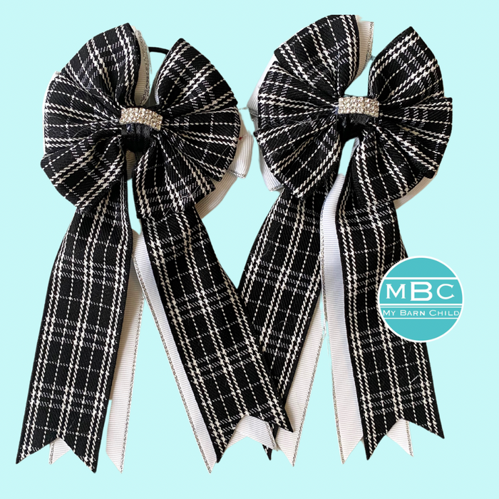 🤩 Show Bows: Black Plaid on White