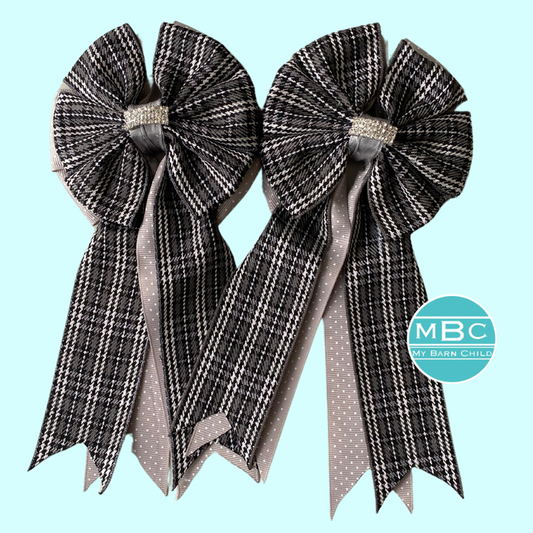 🤩 Show Bows: Gray Plaid on Dove Swiss Dot 🩶