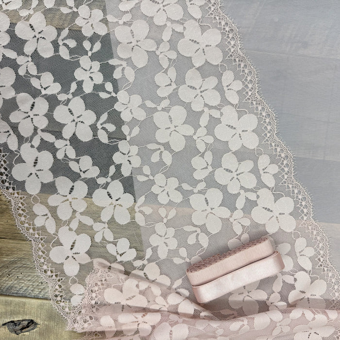 Stretch Lace - Cloud Blossom 13"
