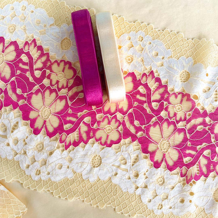 Stretch Lace #472- Layer Cake 8 3/4"