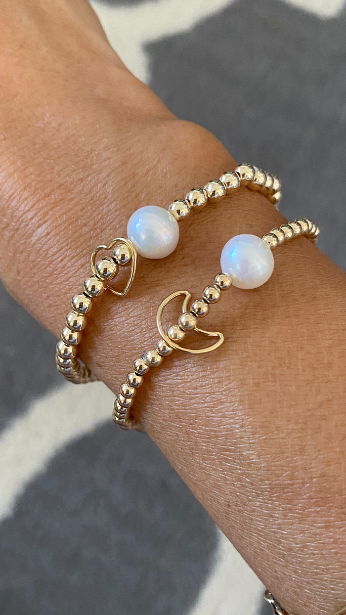 Stretch pearl x charm bracelet - 3mm