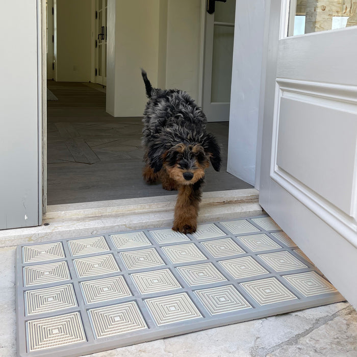 The Outlier - Pebble / Doormat